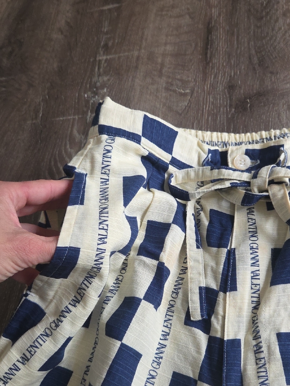 Gianni Valentino Cropped Blue and Cream Checkered Logo Linen Pants XS - Picture 4 of 8